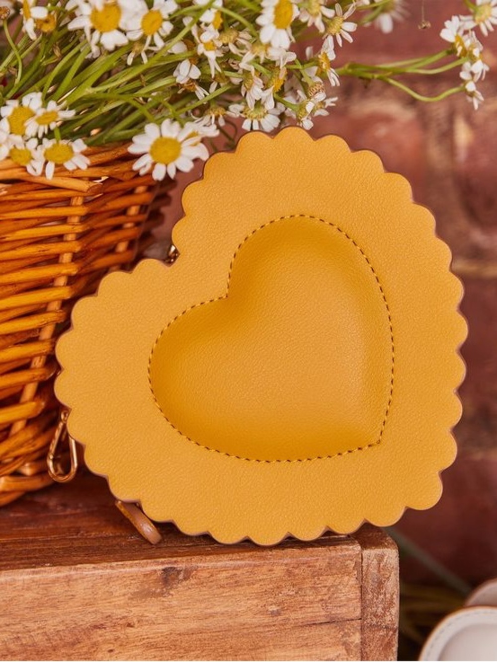 NWT Stoney Clover Italiana Pasta Heart Pouch